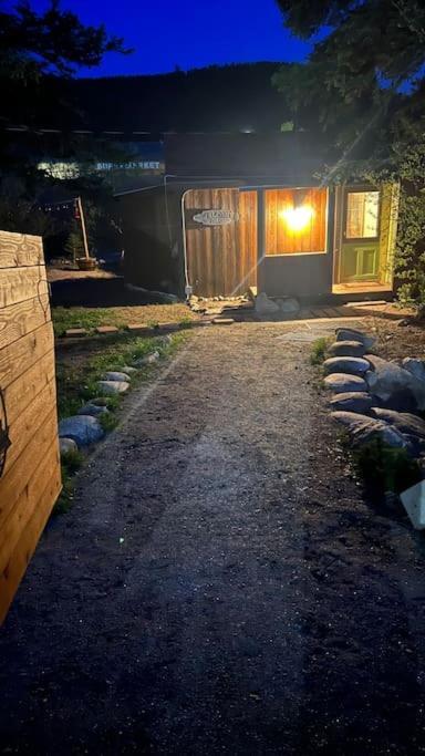 Thorpe On The Water. Creekside Nederland Cabin. Exterior photo